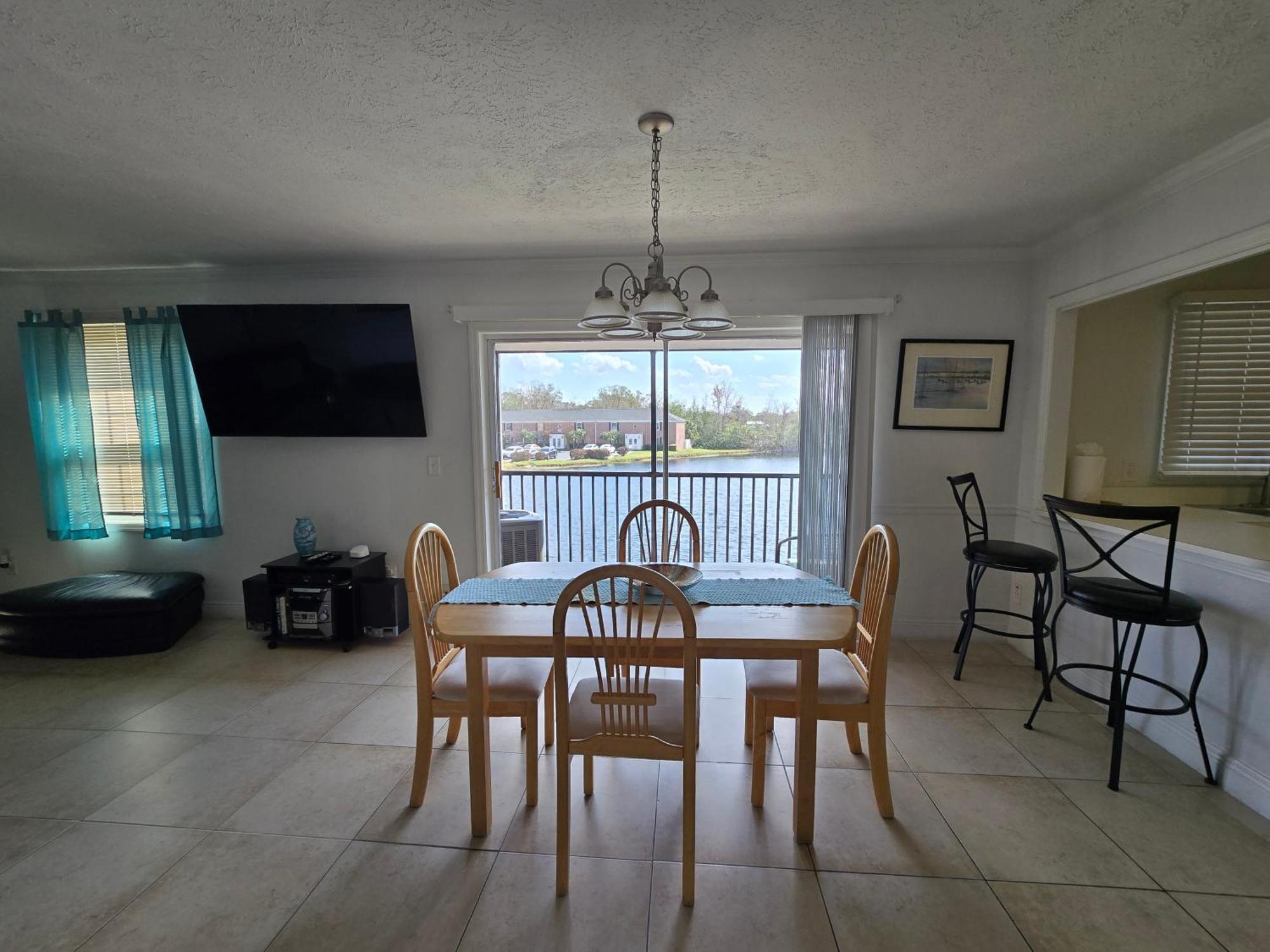 Beautiful Condo Close To Busch Gardens Tampa Esterno foto