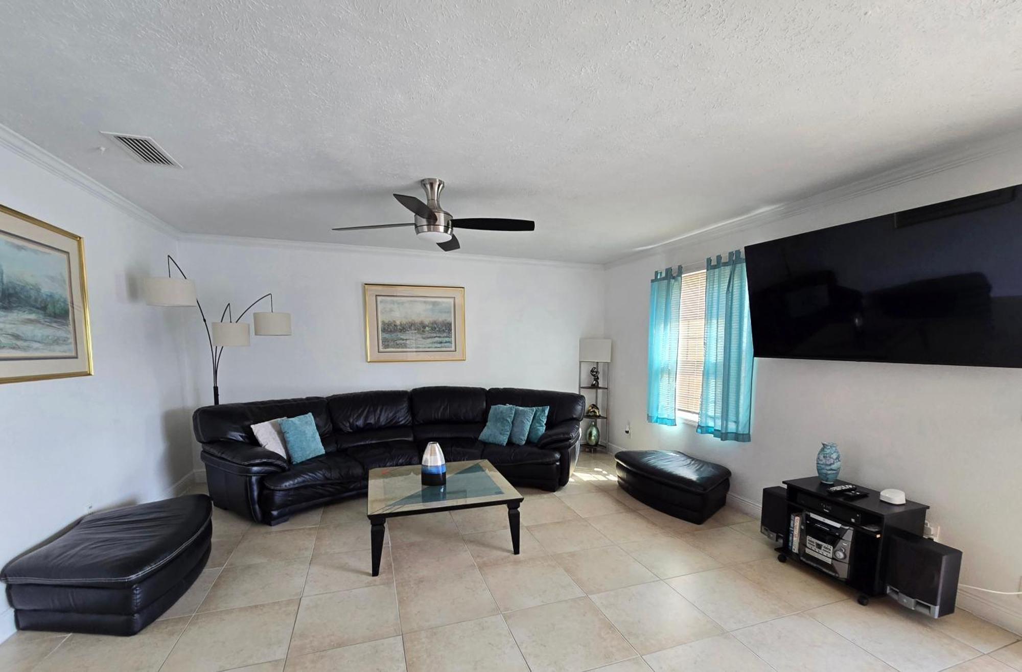 Beautiful Condo Close To Busch Gardens Tampa Esterno foto